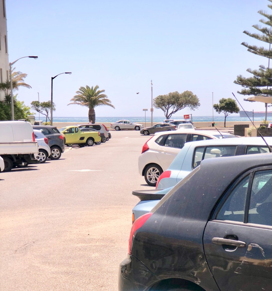 2 Bedroom Property for Sale in Sea Point Western Cape